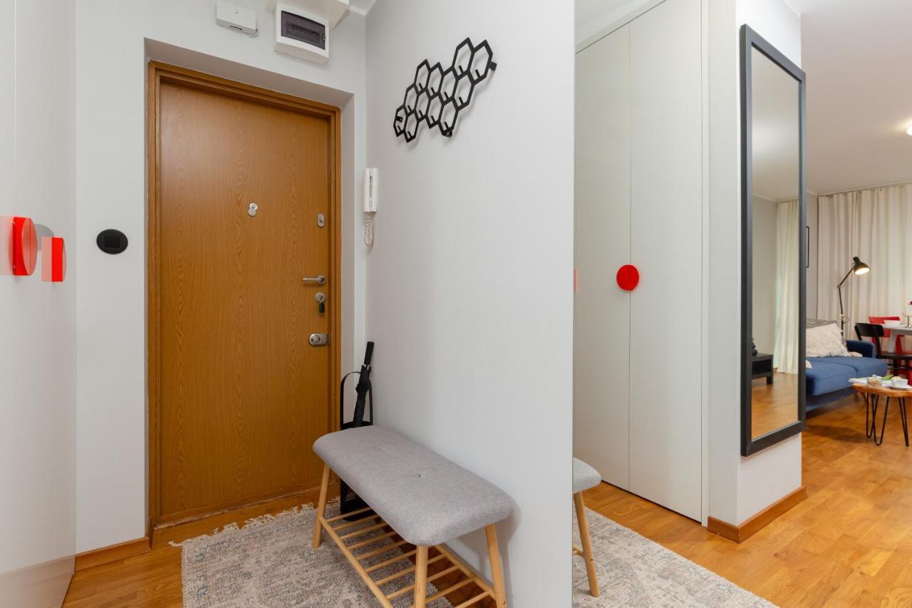 Central Apartment Solec Wilanowska By Noclegi Renters Warsaw Exterior photo