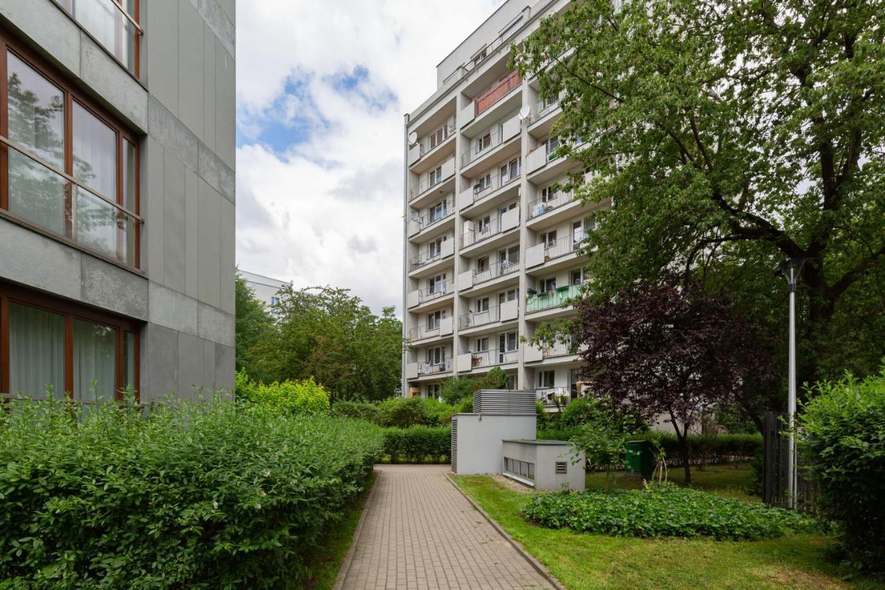 Central Apartment Solec Wilanowska By Noclegi Renters Warsaw Exterior photo